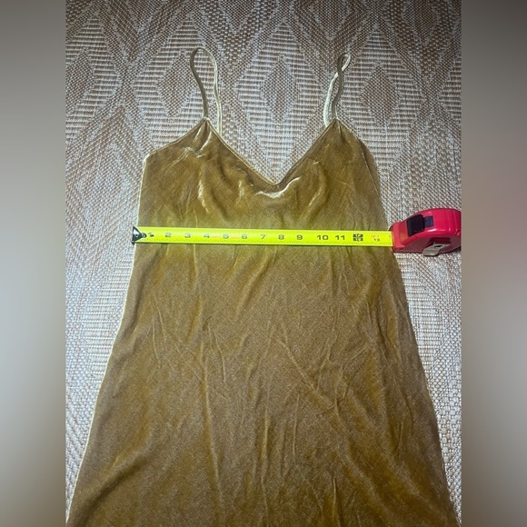 Reformation Women's Gold Velvet Slip Dress,Mini Dress,Sleeveless,Size S - Picture 7 of 10
